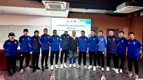 专业所以里面的消息更新十分迅速。服务